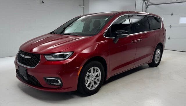 2025 CHRYSLER Pacifica