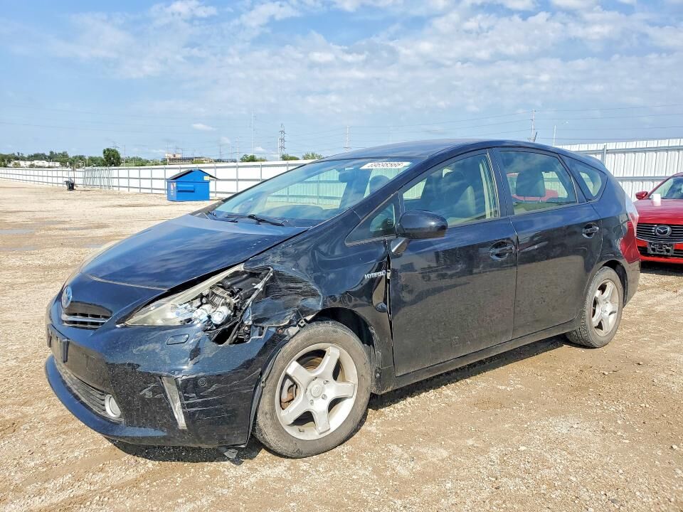 2013 TOYOTA Prius