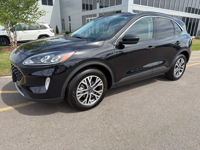 2021 FORD Escape