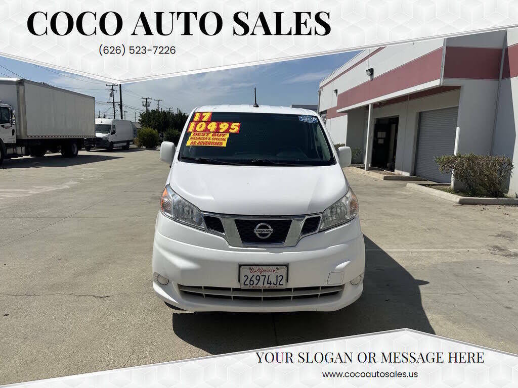 2017 NISSAN NV200