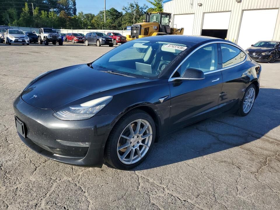 2018 TESLA Model 3
