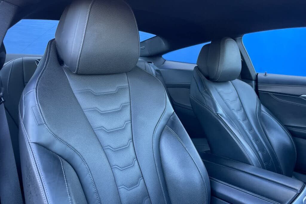 2025 BMW 840i