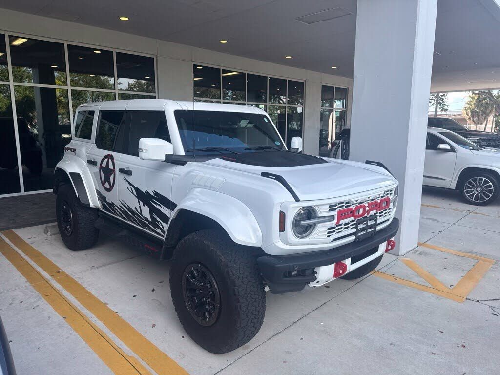2024 FORD Bronco