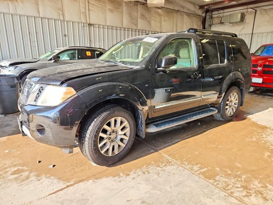 2010 NISSAN Pathfinder
