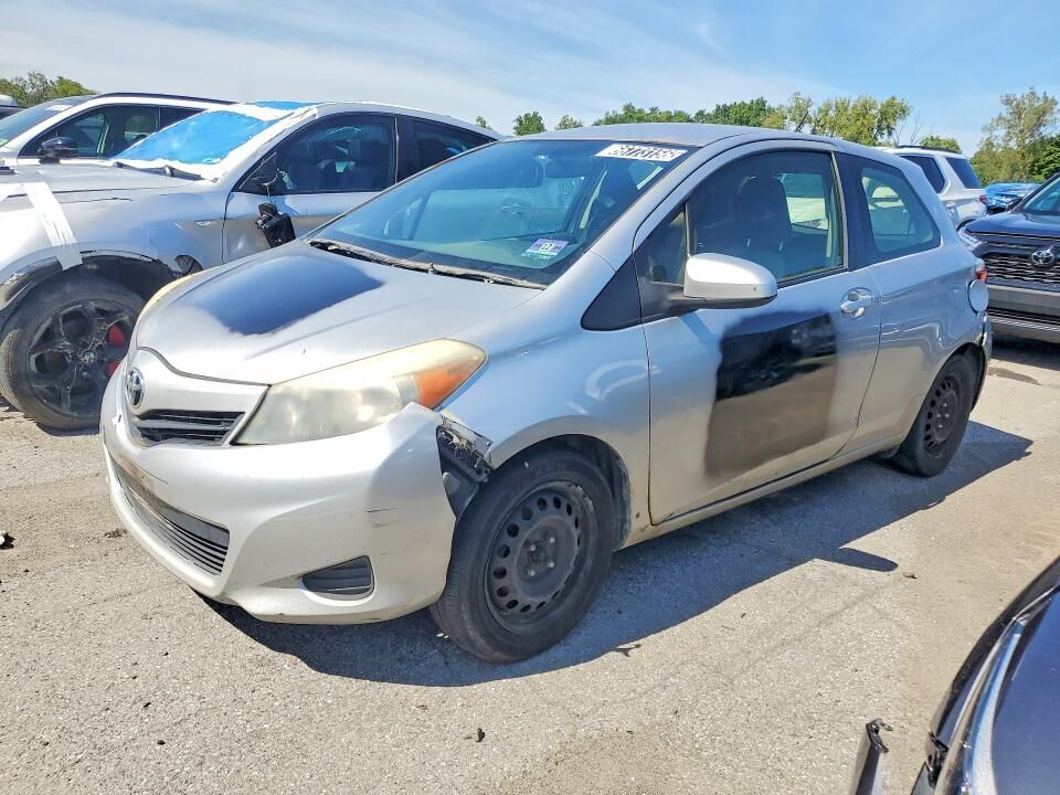 2013 TOYOTA Yaris