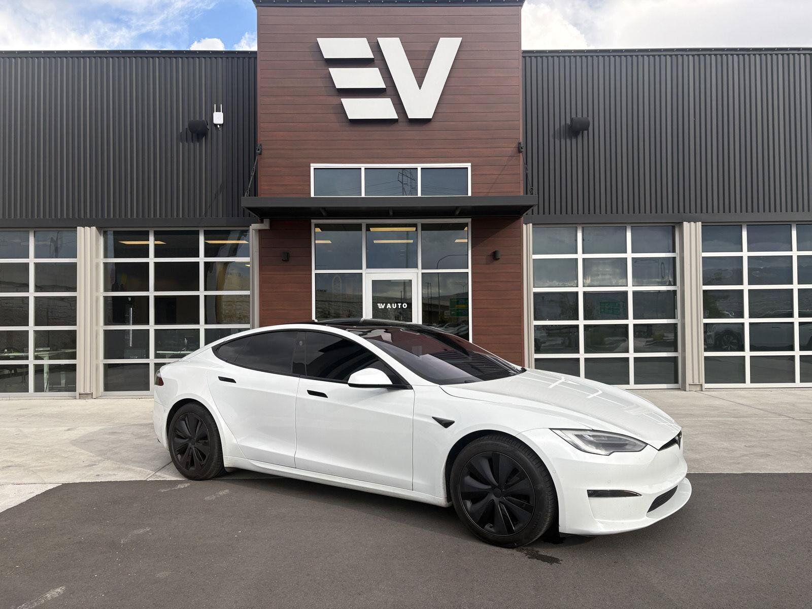 2022 TESLA Model S