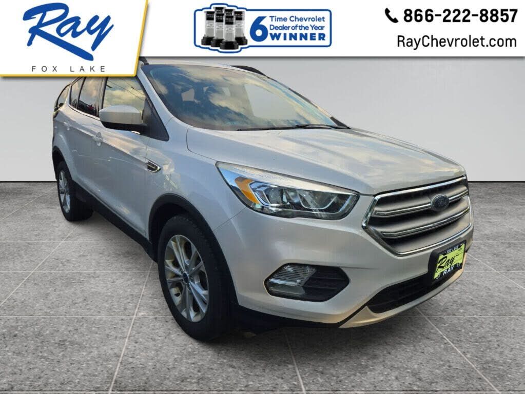 2017 FORD Escape