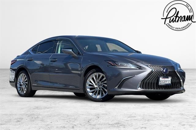 2021 LEXUS ES