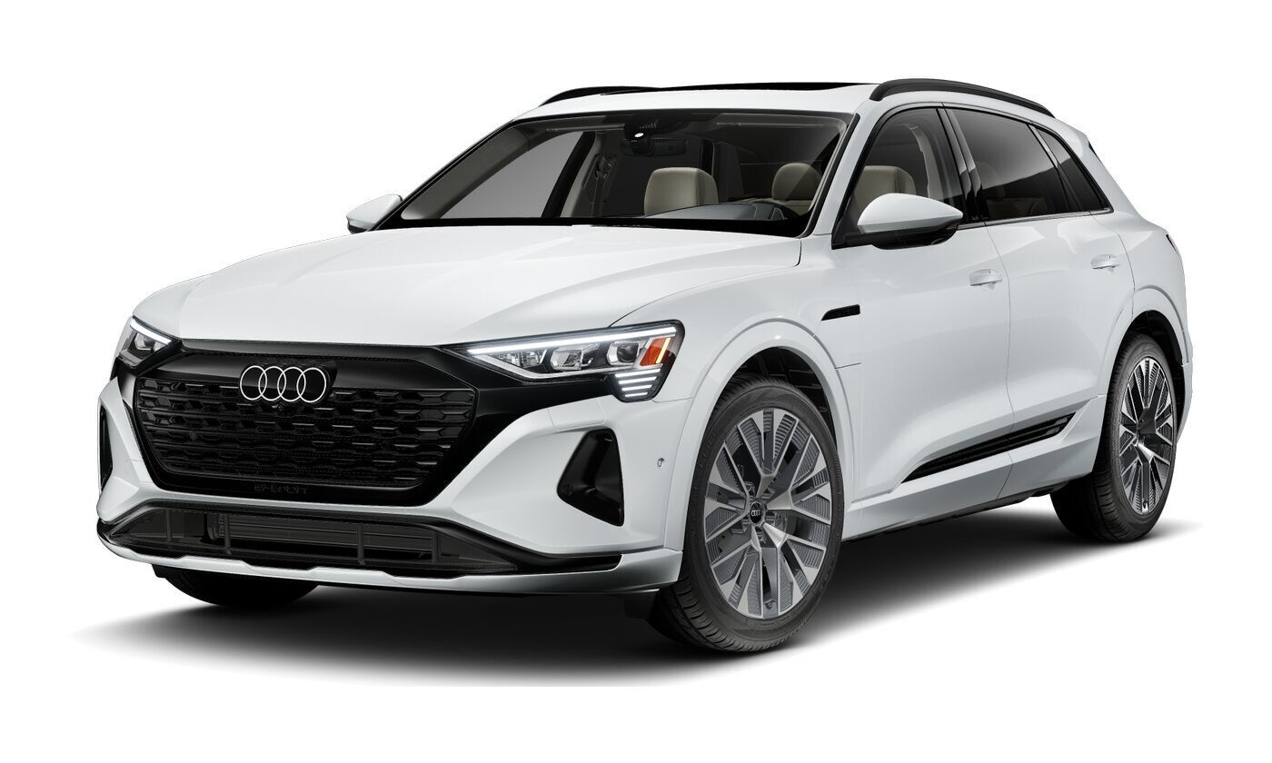 2024 AUDI Q8