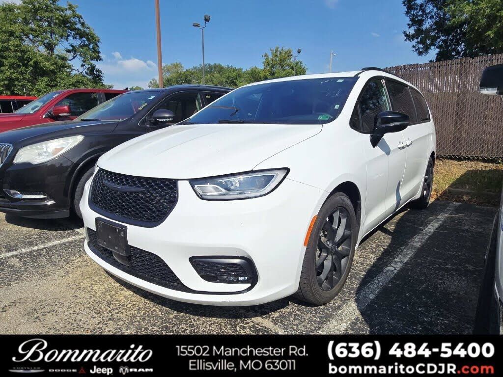 2025 CHRYSLER Pacifica