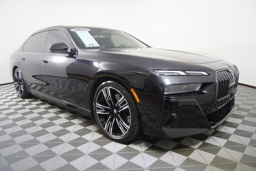 2023 BMW i7
