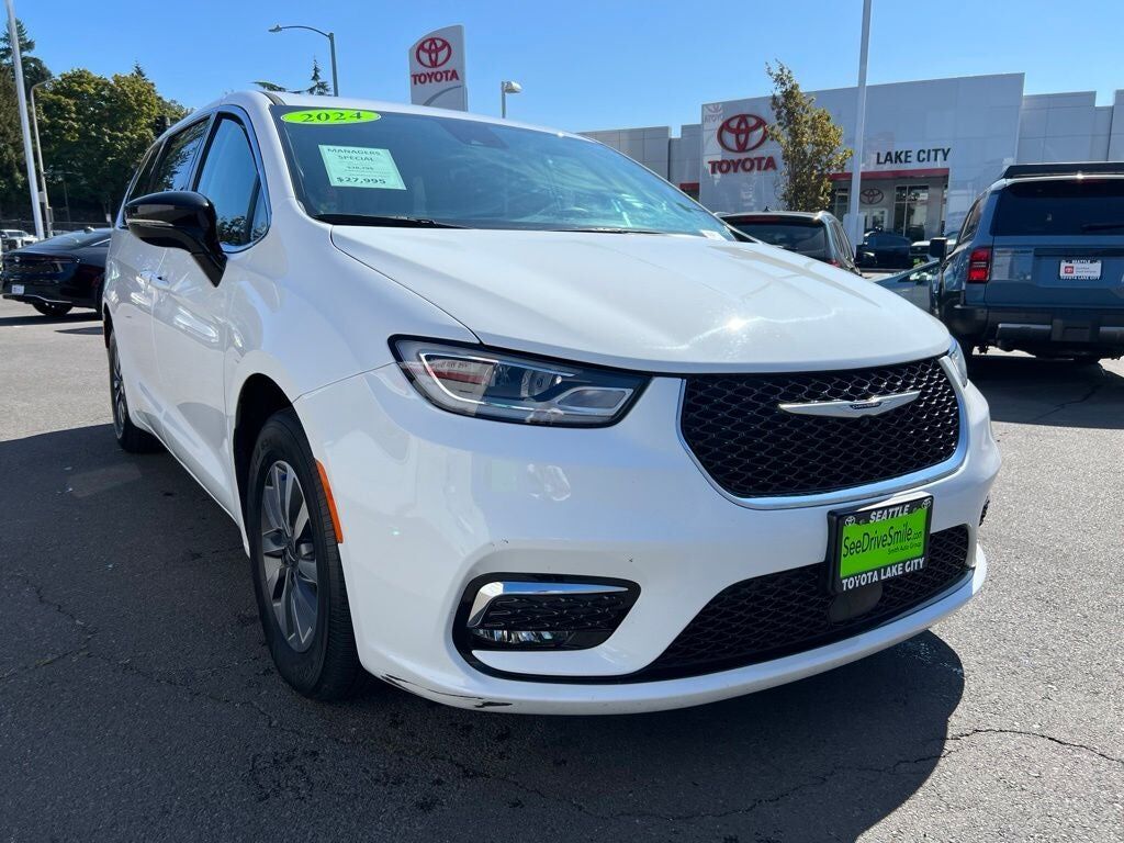 2024 CHRYSLER Pacifica