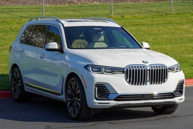2022 BMW X7