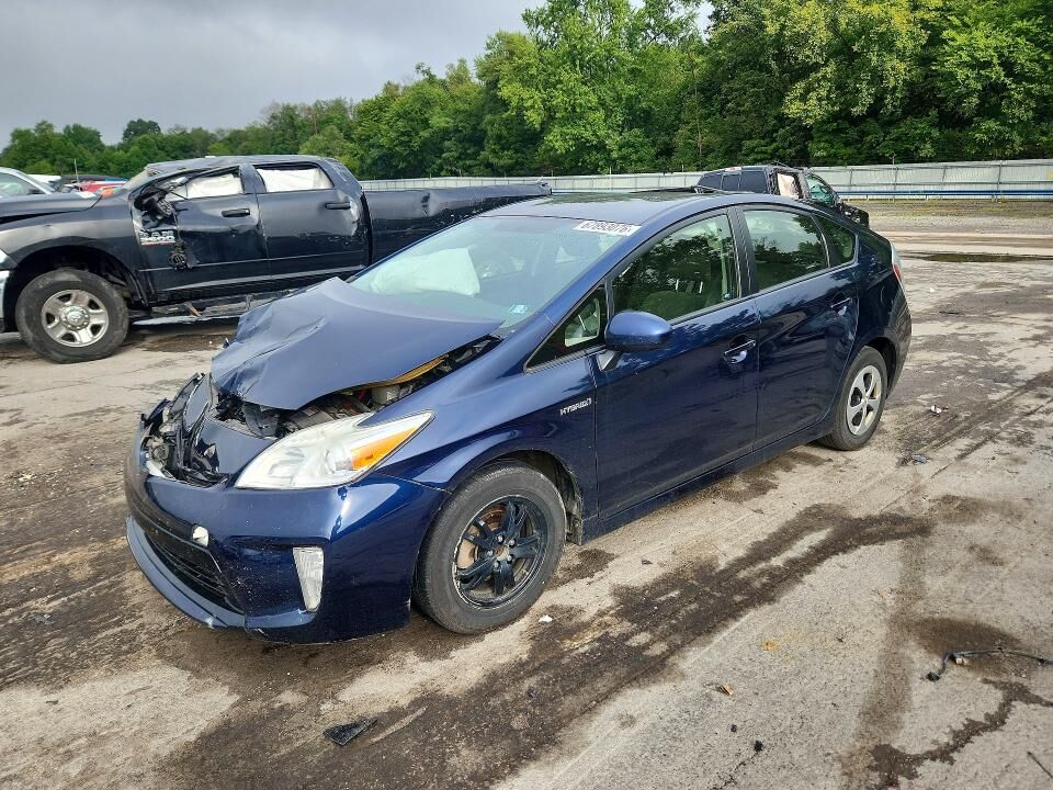2015 TOYOTA PRIUS