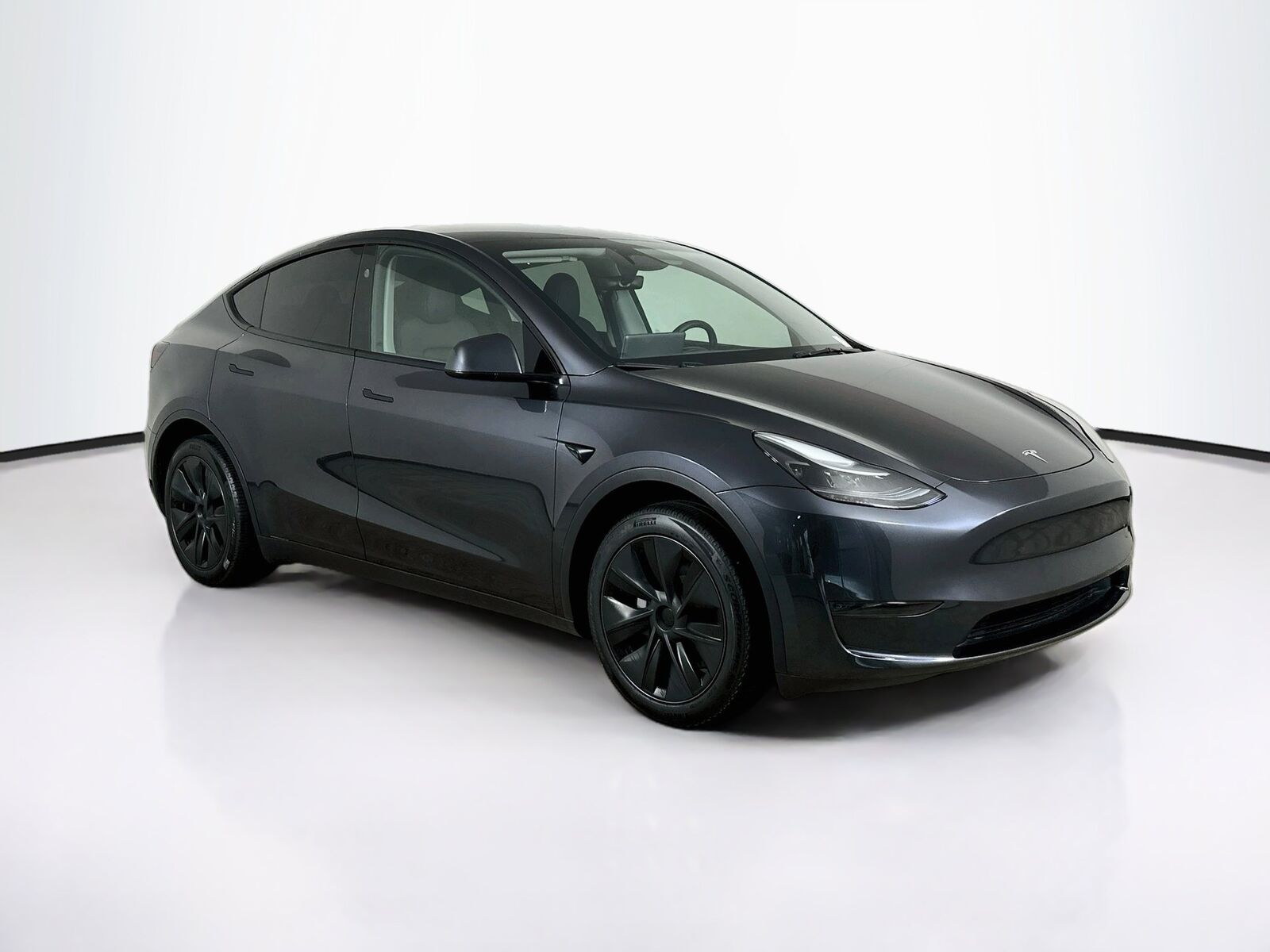 2025 TESLA Model Y