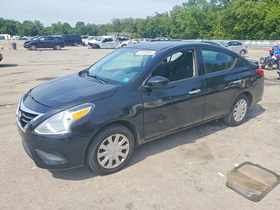 2017 NISSAN Versa