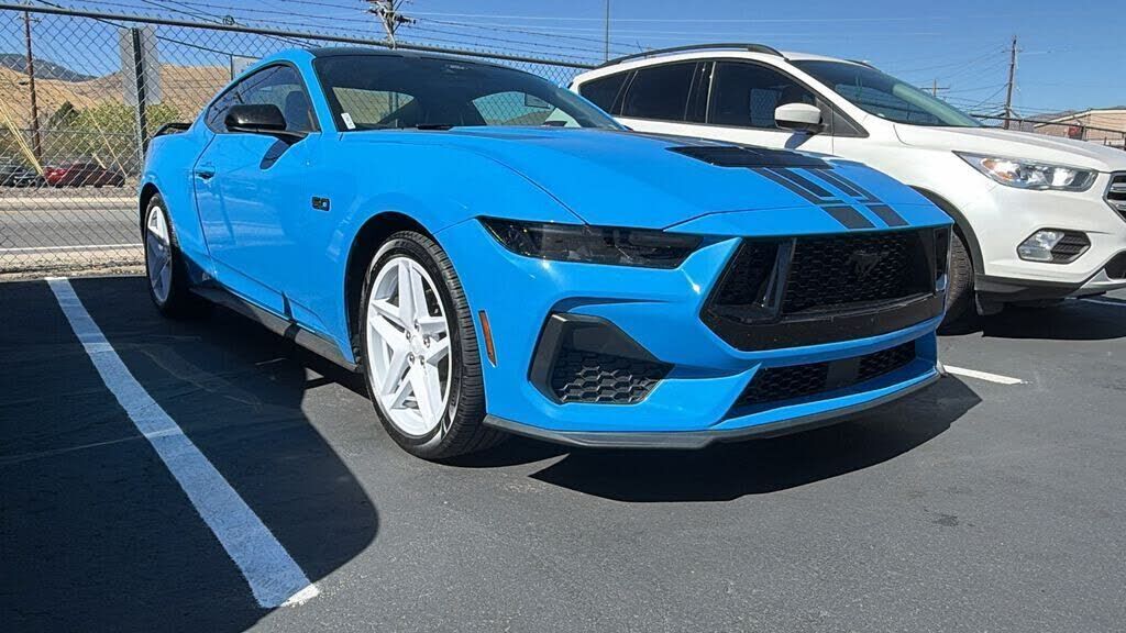 2025 FORD Mustang