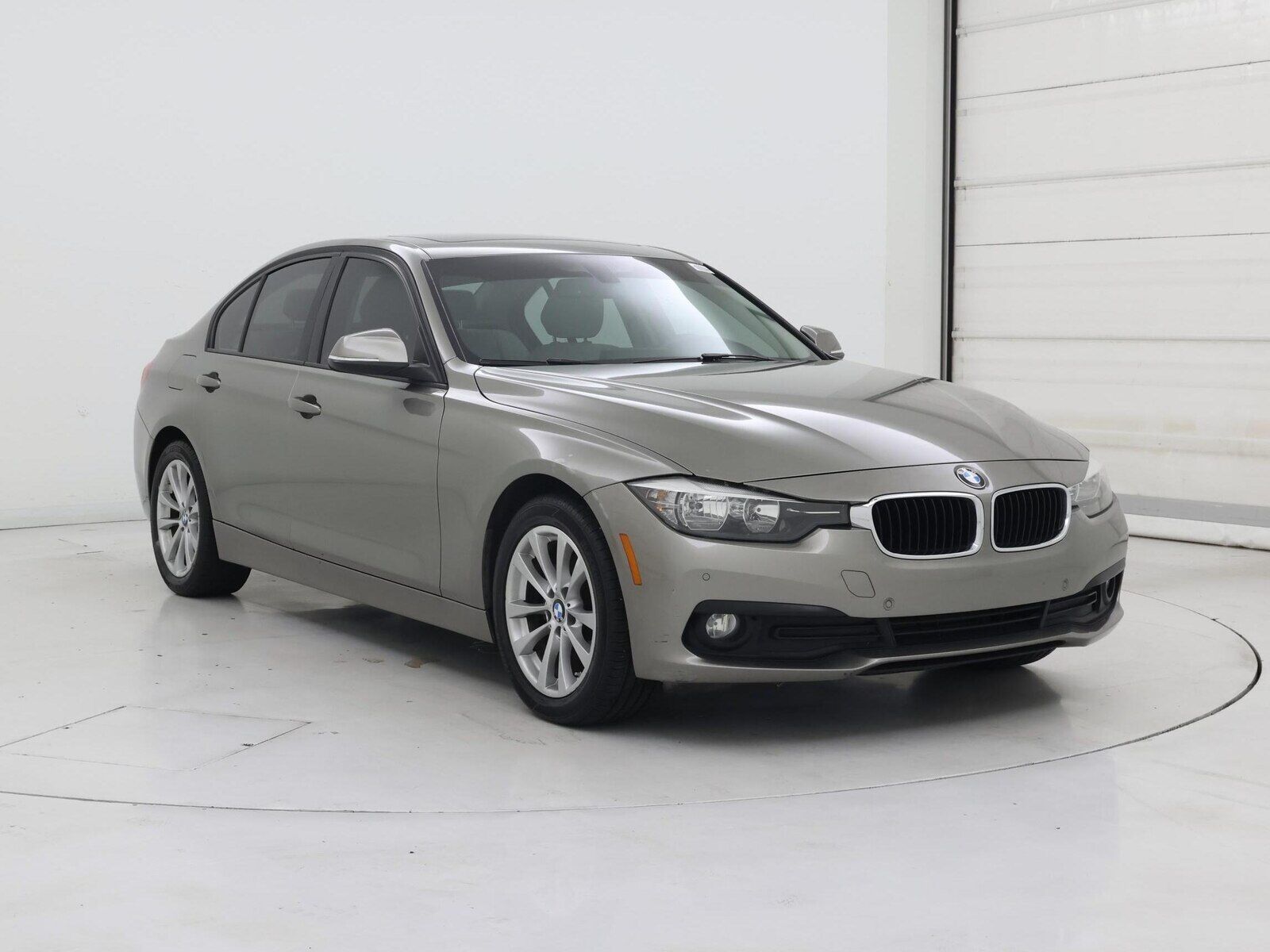 2016 BMW 320i