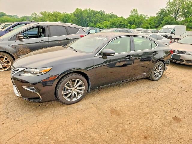 2016 LEXUS ES