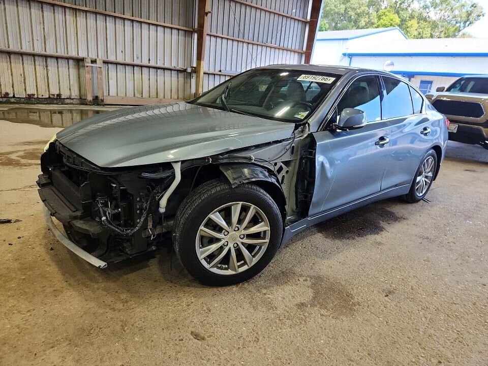 2017 INFINITI Q50