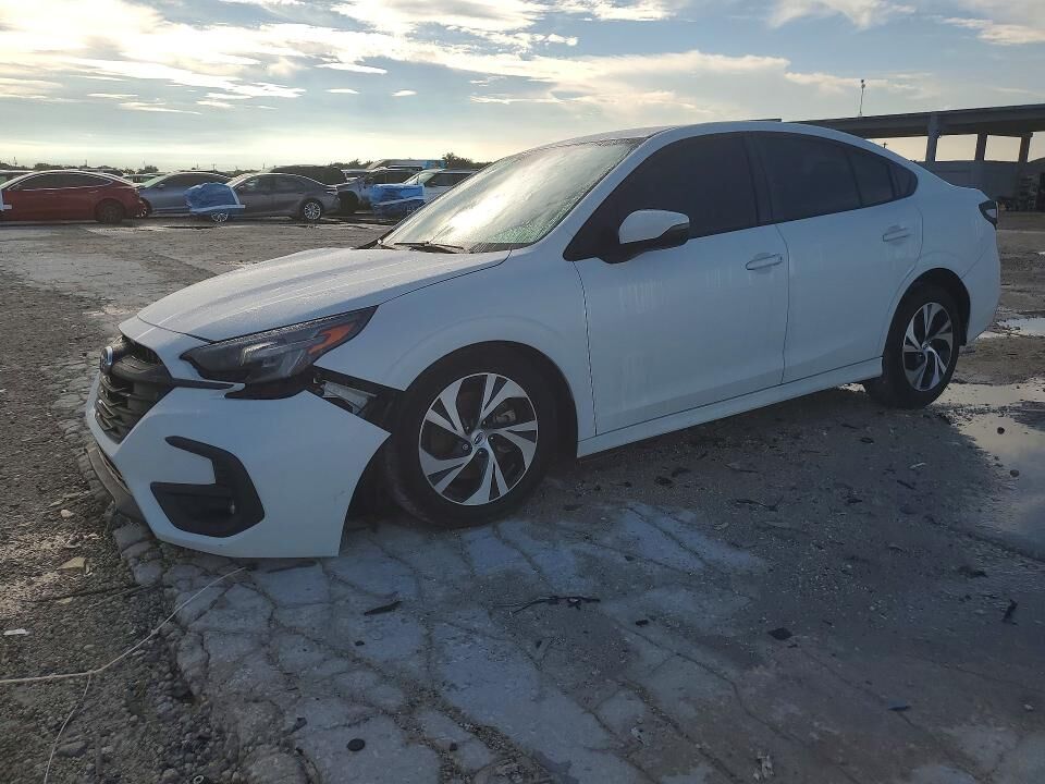 2025 SUBARU Legacy