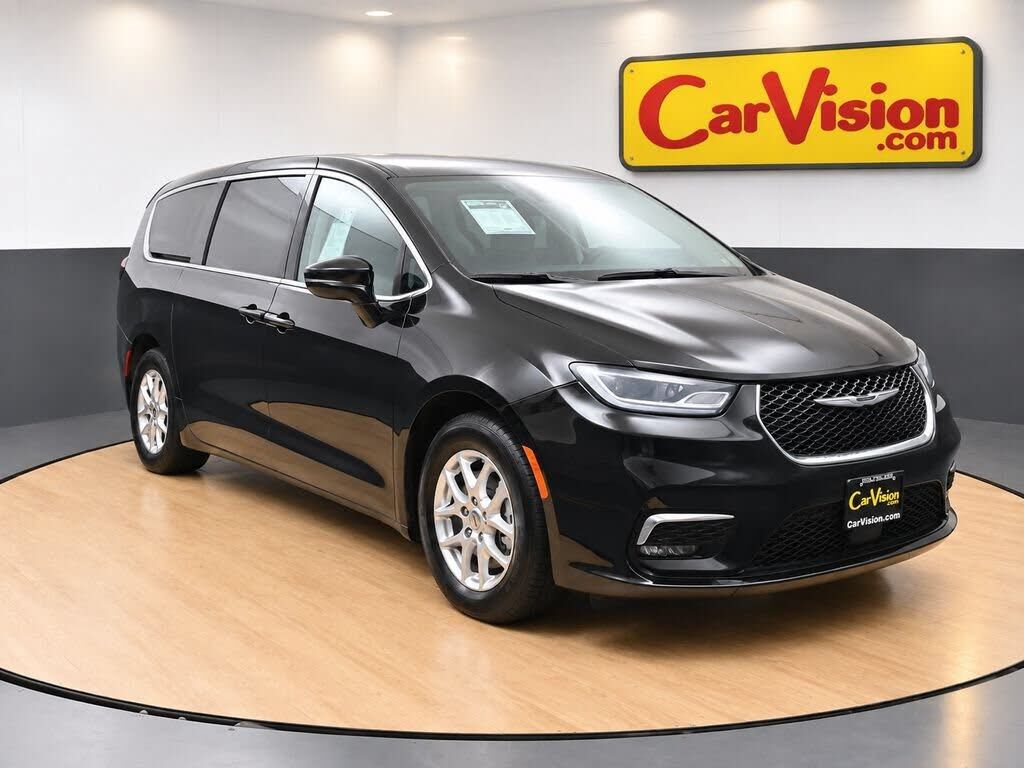 2024 CHRYSLER Pacifica