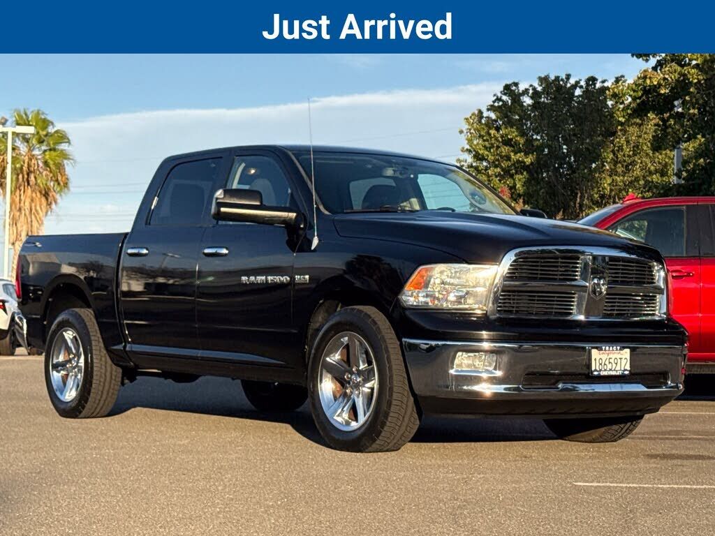 2011 DODGE Ram