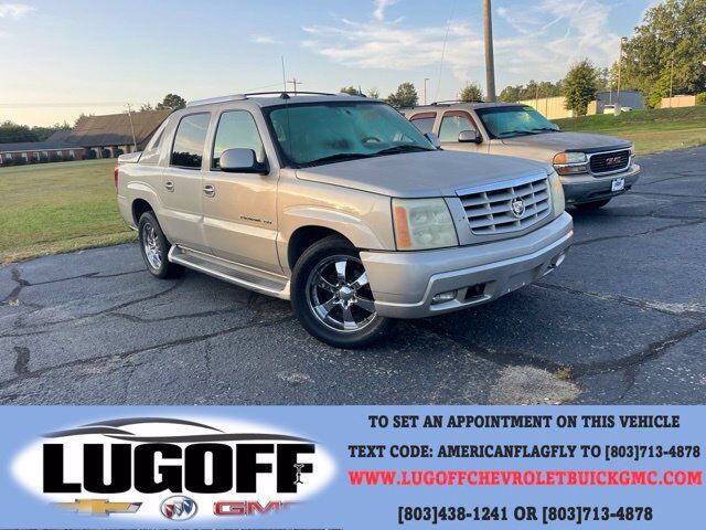 2004 CADILLAC Escalade