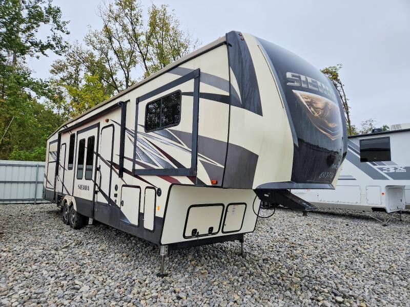 2018 FOREST RIVER Sierra Towables
