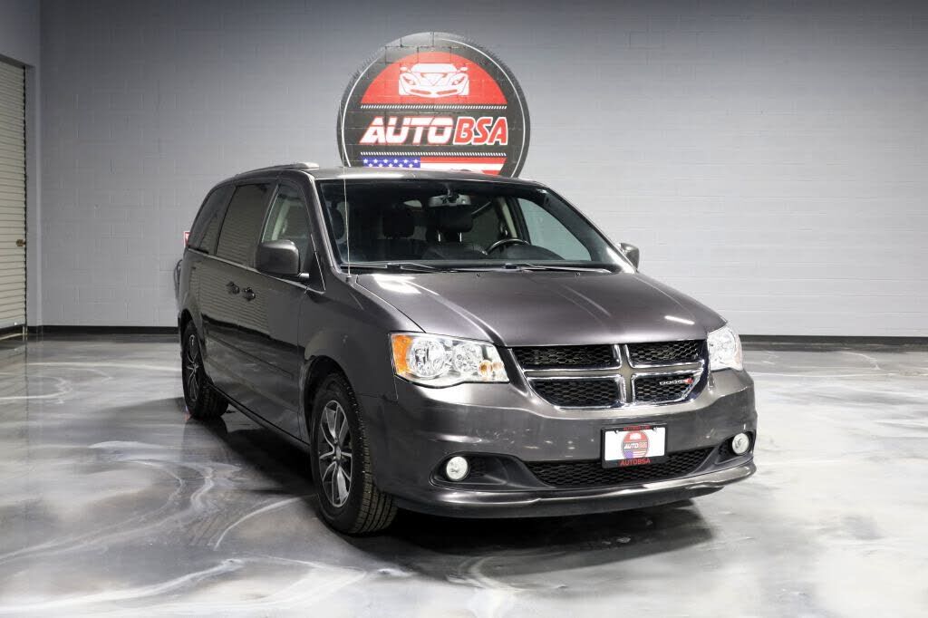 2017 DODGE Grand Caravan