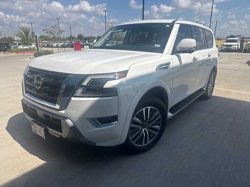 2024 NISSAN Pathfinder
