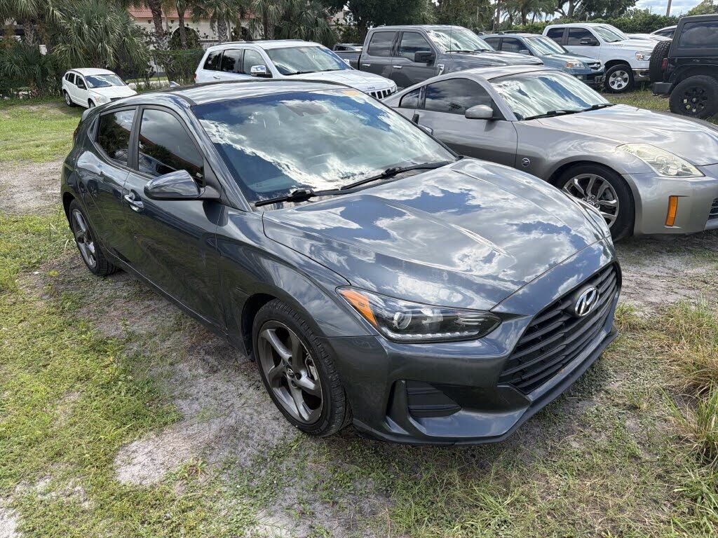 2019 HYUNDAI Veloster
