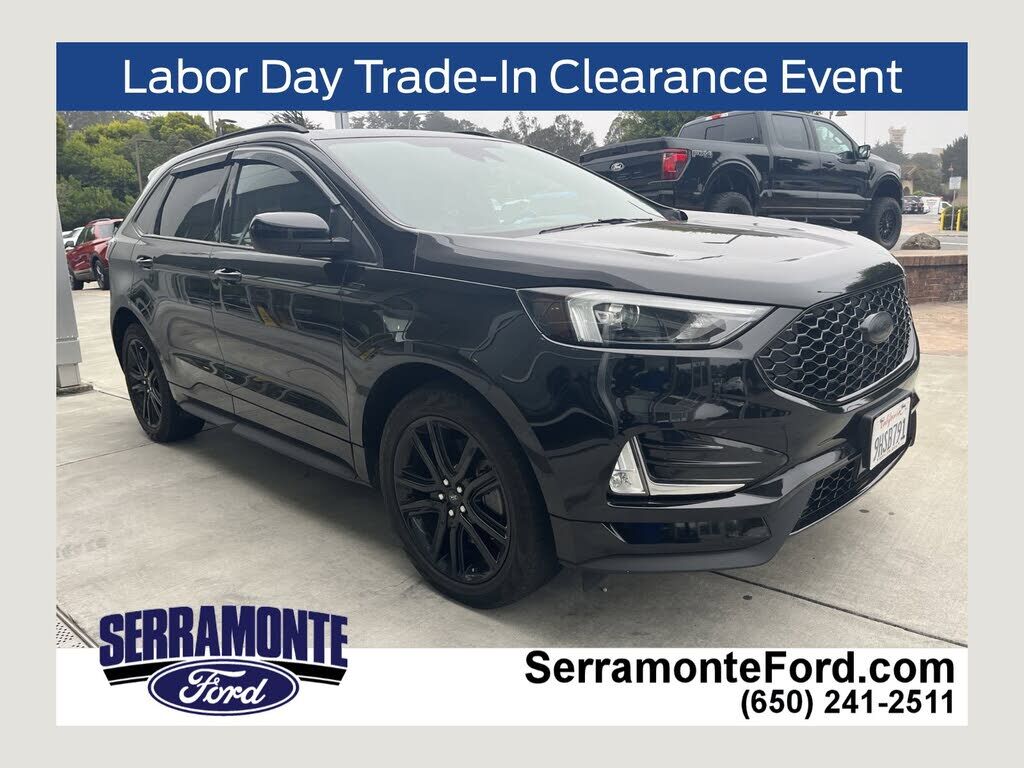 2023 FORD Edge
