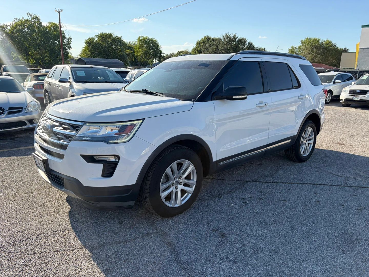 2018 FORD Explorer