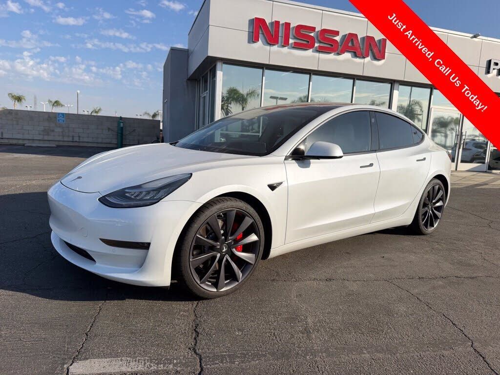 2020 TESLA Model 3
