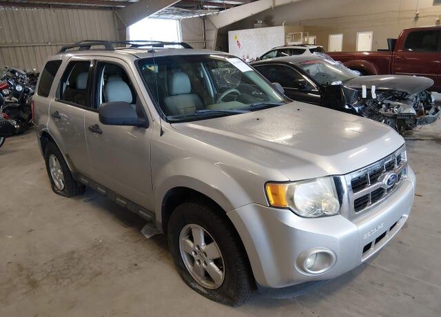 2010 FORD Escape