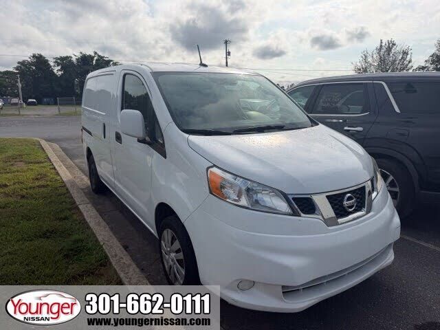 2020 NISSAN NV200