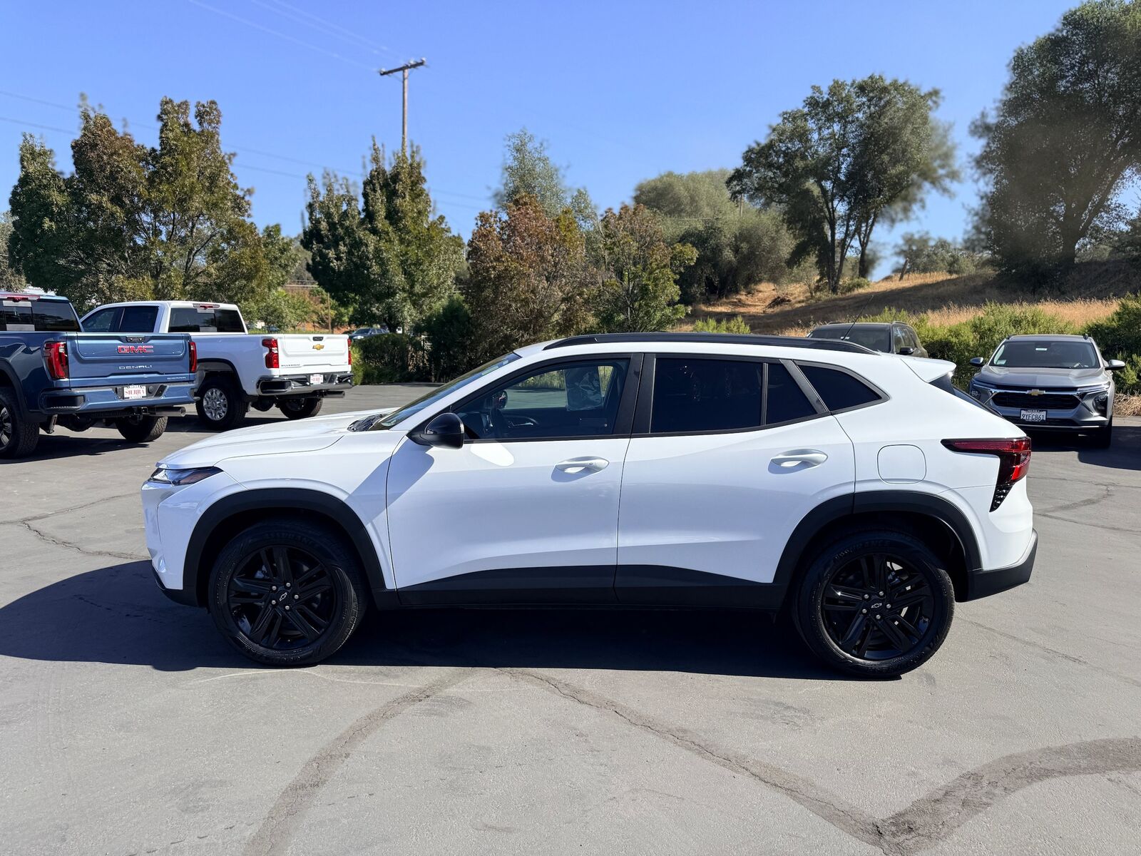 2024 CHEVROLET Trax