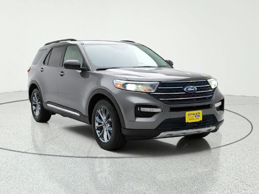 2021 FORD Explorer
