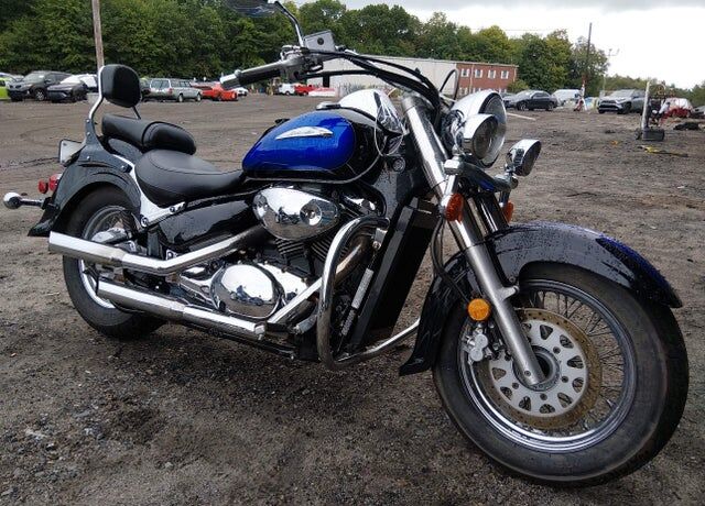 2002 SUZUKI Intruder 800