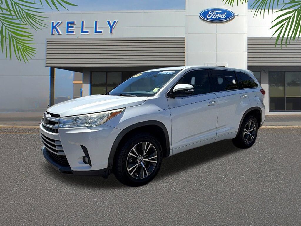 2018 TOYOTA Highlander