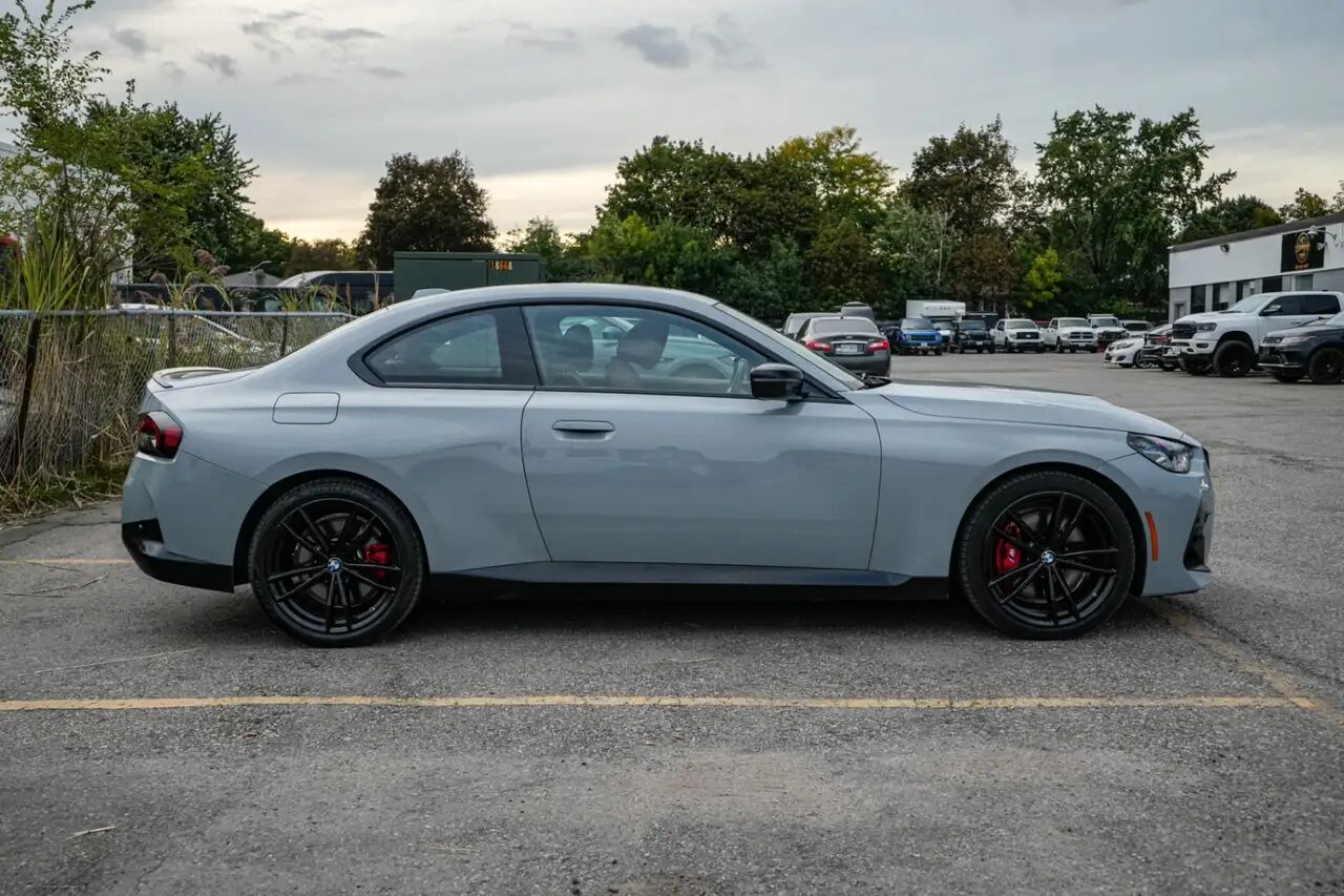 2024 BMW 230i