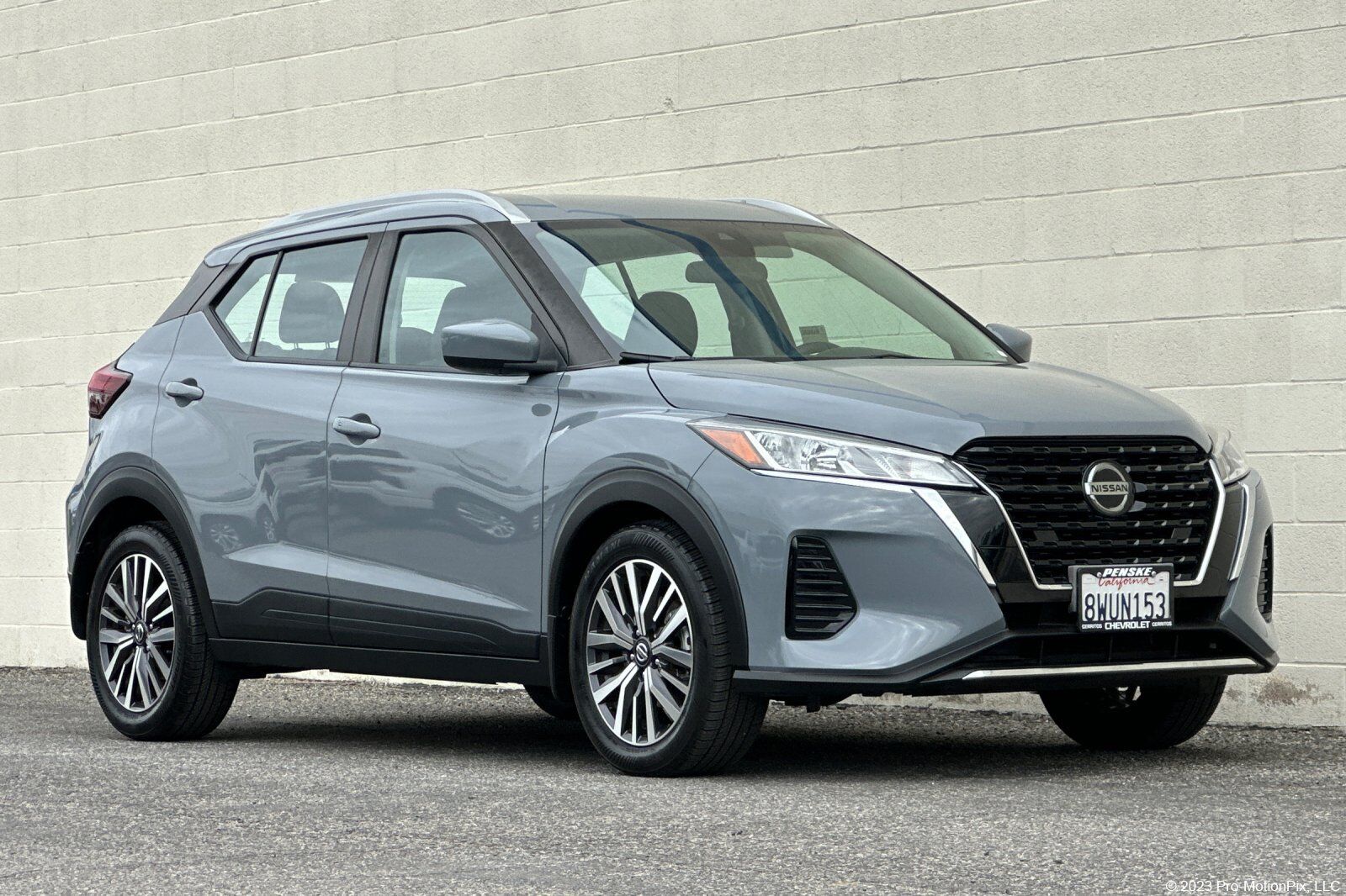 2021 NISSAN Kicks