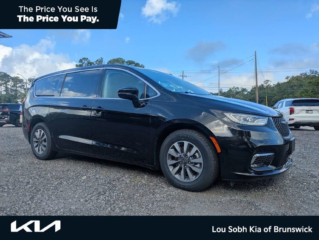 2024 CHRYSLER Pacifica