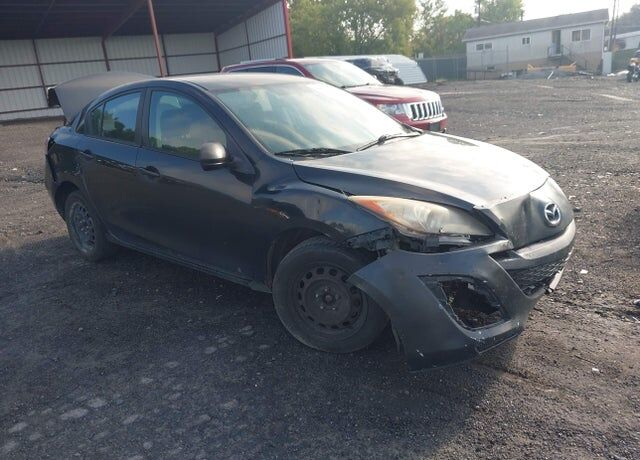 2011 MAZDA Mazda3