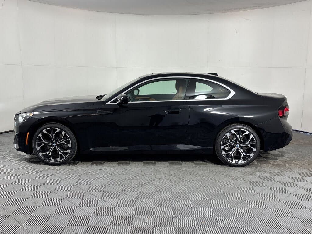2026 BMW 230i
