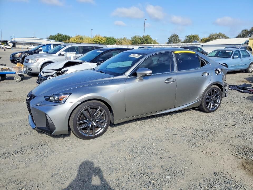 2019 LEXUS IS