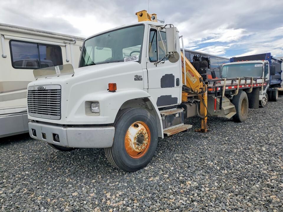 2000 FREIGHTLINER FL70