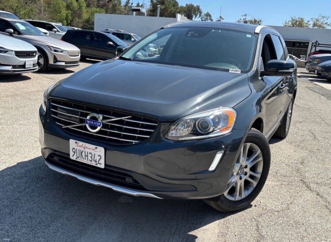 2015 VOLVO XC60