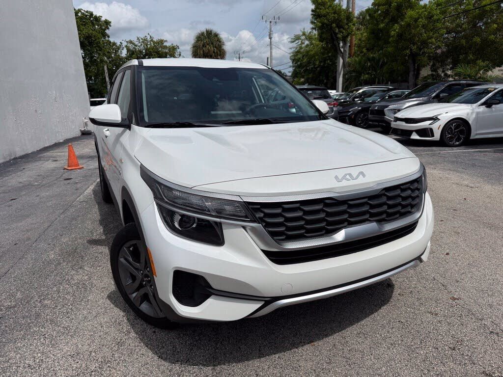 2023 KIA Seltos